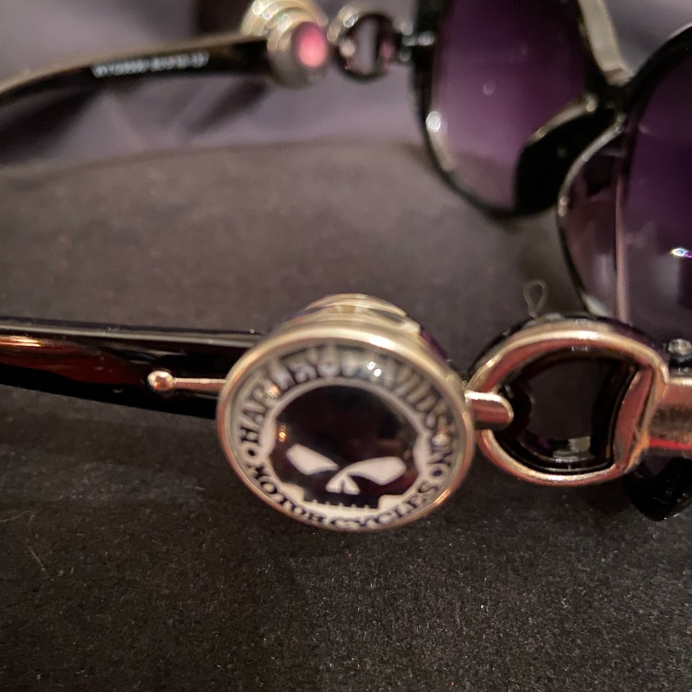 - Harley Willie G Sunglasses - Picture 2 of 7